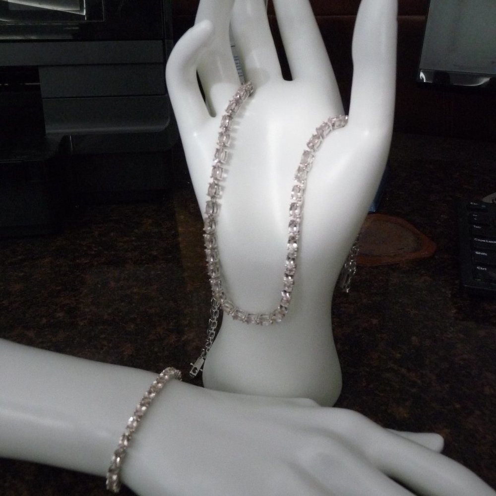 Mozambique Morganite necklace & bracelet set